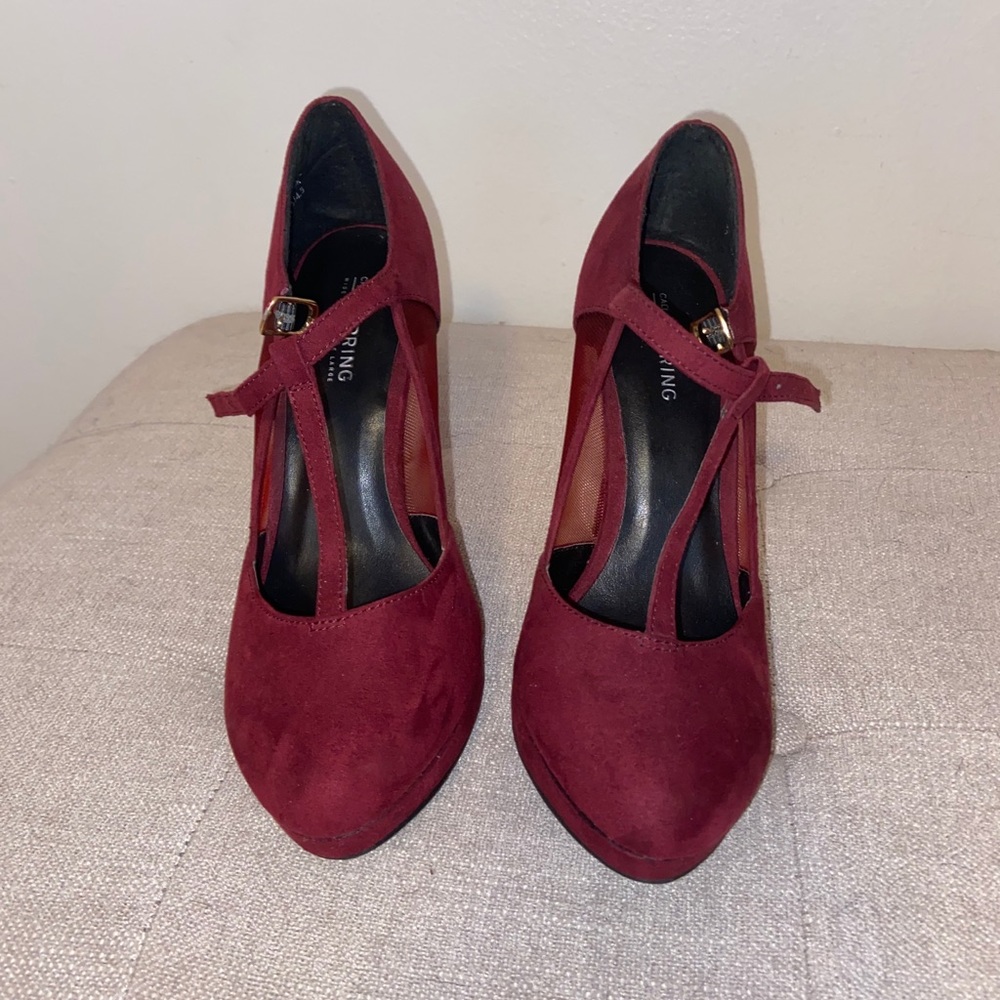 Wine colored high heel pumps Sz 7